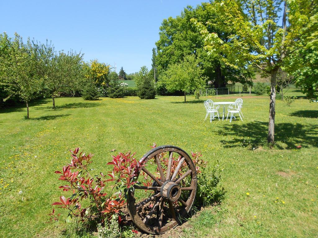 Au Coeur D'Origny Bed and Breakfast Couches Buitenkant foto